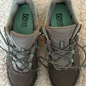 Oboz Women's Gray and Green waterproof Hiking adventure Shoes